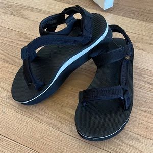 Teva platforms worn once!